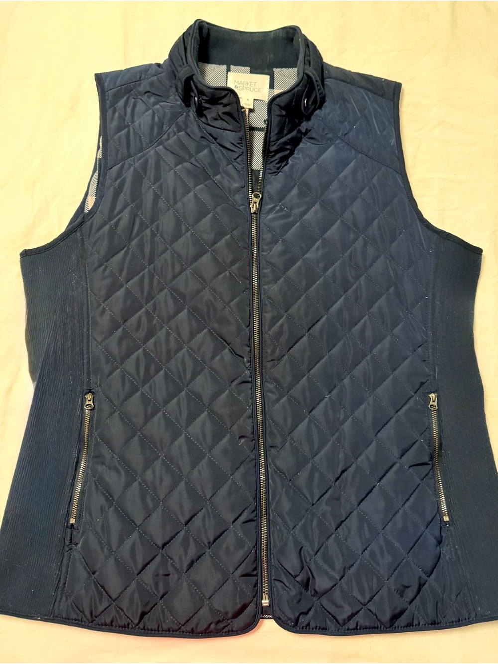 Market & Spruce Diamond-Quilted Navy Vest with Zip Pockets